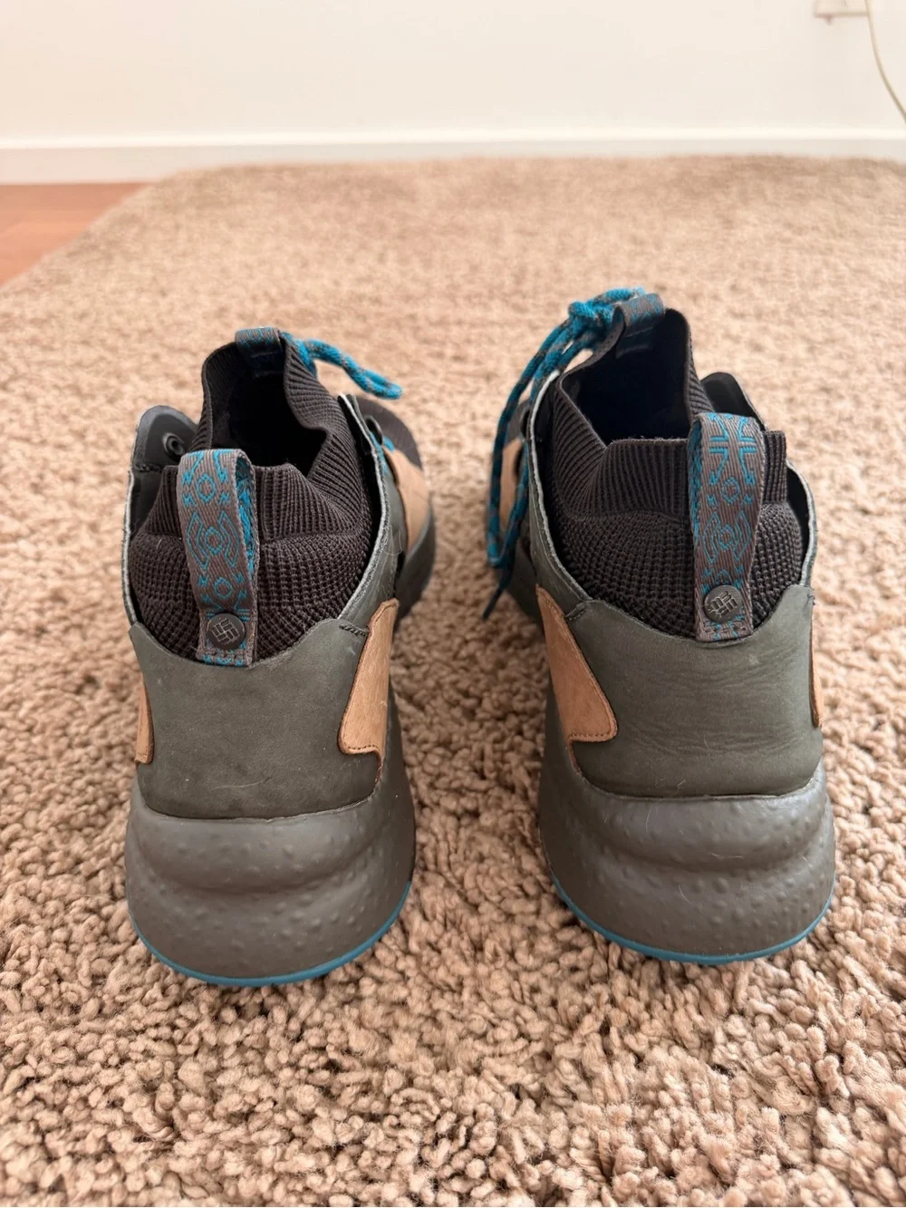 Columbia SH/FT OutDry Mid Waterproof Hiking Shoes Men’s 12